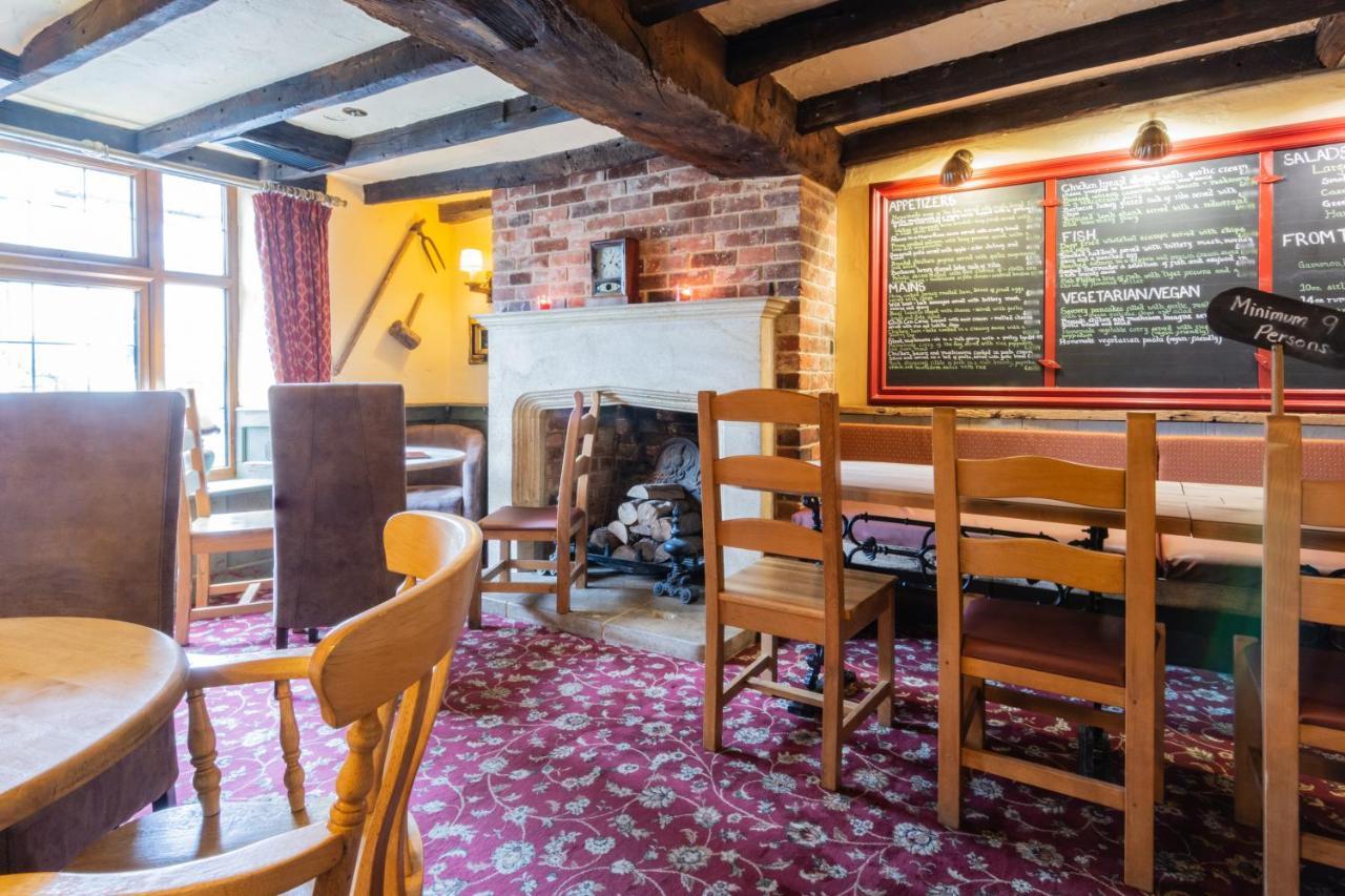 The Half Moon Inn And Country Lodge يوفيل المظهر الخارجي الصورة